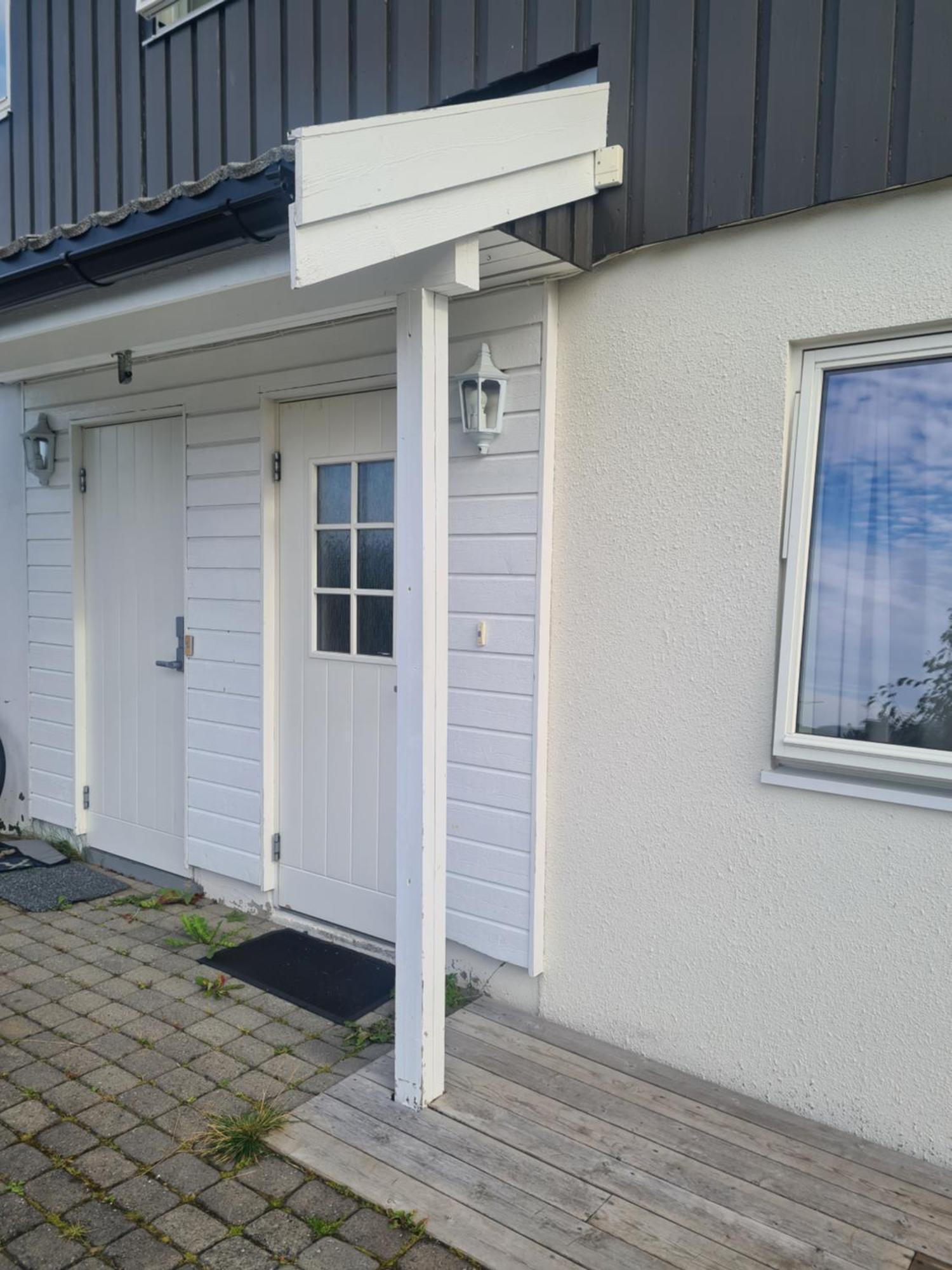 Leiligheten Pa Tomasjordnesvegen Tromso Luaran gambar